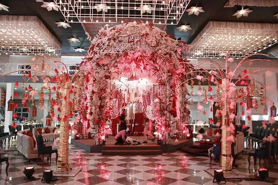 The Ritz by Ferns N Petals